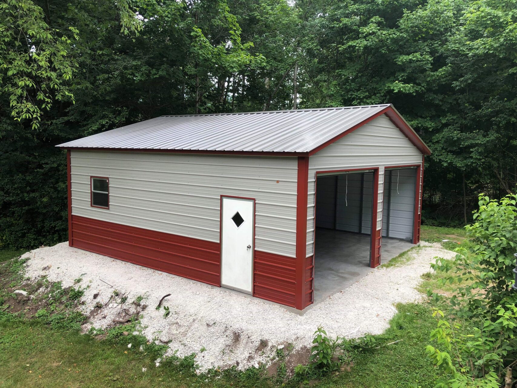 24x25x9 Metal Garage in Mishicot, WI