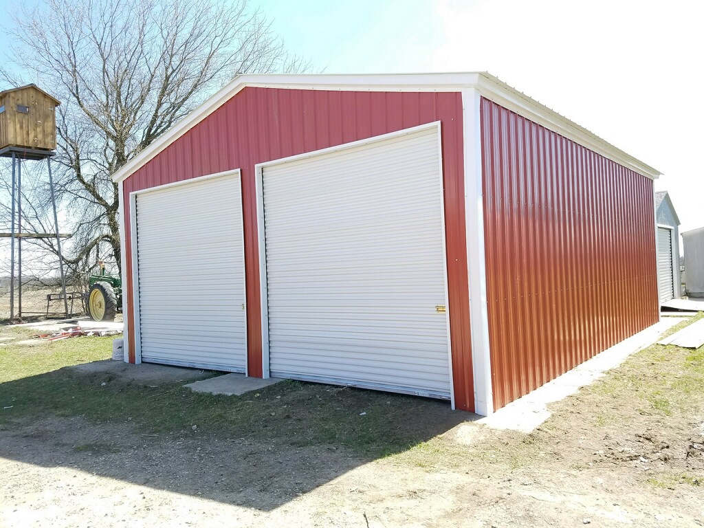 24x30x11 Metal Barn in Fremont, MI