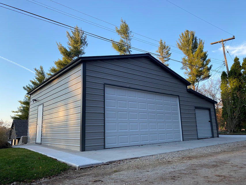 32x25x10 Steel Garage with Lean-To